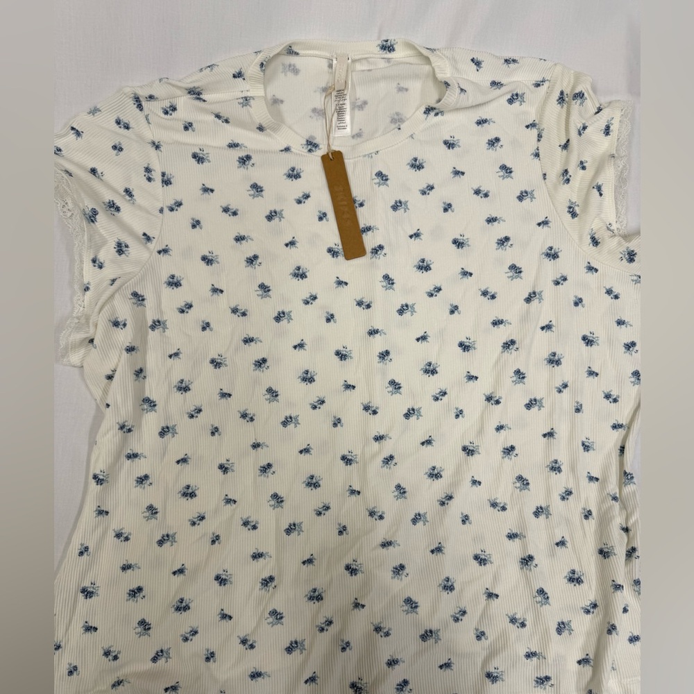 SKIMS White and Blue Floral Ribbed soft lounge pajama set brand new with tags